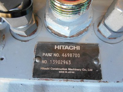  4698700 HITACHI  SWING MOTOR
